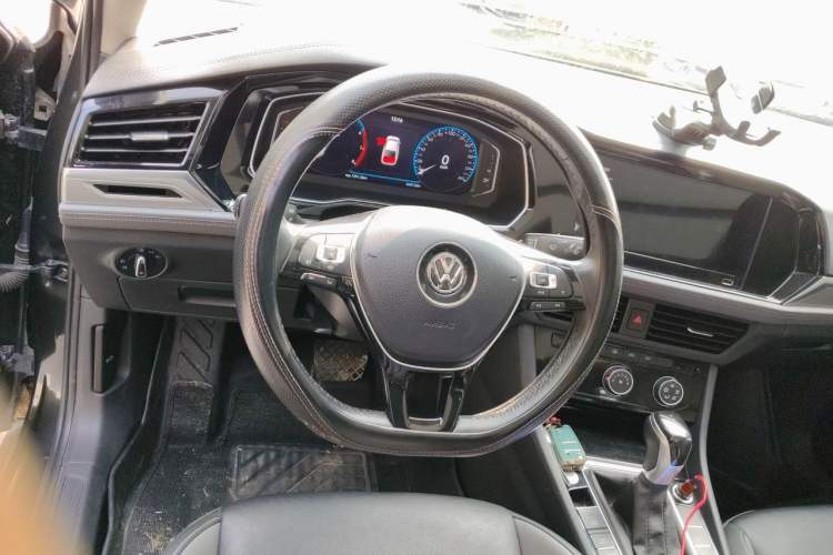 Used Volkswagen Sagitar 2021 280TSI DSG 30th Anniversary Edition Steering Wheel