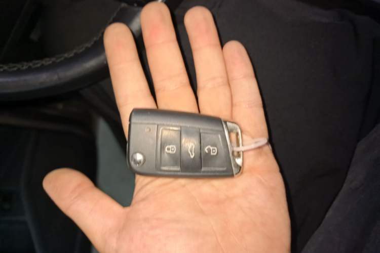 Used Volkswagen Sagitar 2021 280TSI DSG 30th Anniversary Edition Vehicle Key