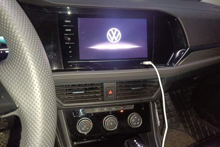 Used Volkswagen Sagitar 2021 280TSI DSG Excellence Edition Audio And AC Panel