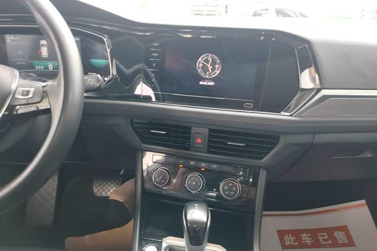 Used Volkswagen Sagitar 2021 280TSI DSG Excellence Edition Audio And AC Panel