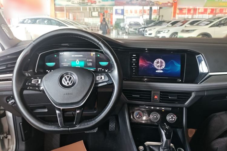 Used Volkswagen Sagitar 2021 280TSI DSG Excellence Edition Center Console