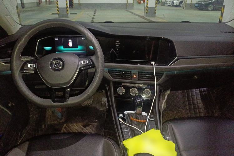 Used Volkswagen Sagitar 2021 280TSI DSG Excellence Edition Center Console