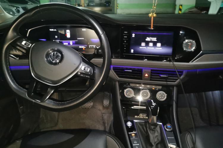 Used Volkswagen Sagitar 2021 280TSI DSG Excellence Edition Center Console