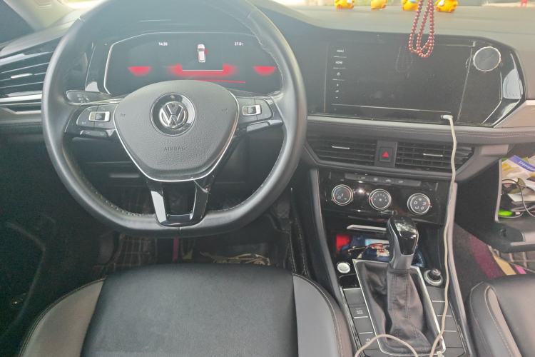 Used Volkswagen Sagitar 2021 280TSI DSG Comfort Connect Edition Center Console