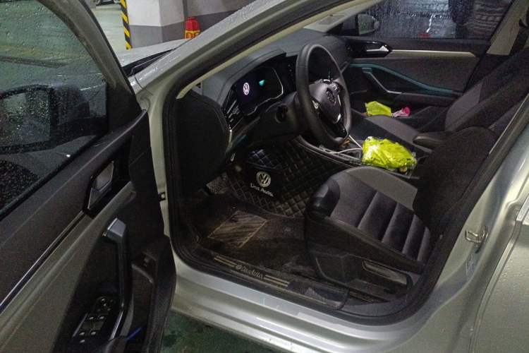 Used Volkswagen Sagitar 2021 280TSI DSG Excellence Edition Driver Seat