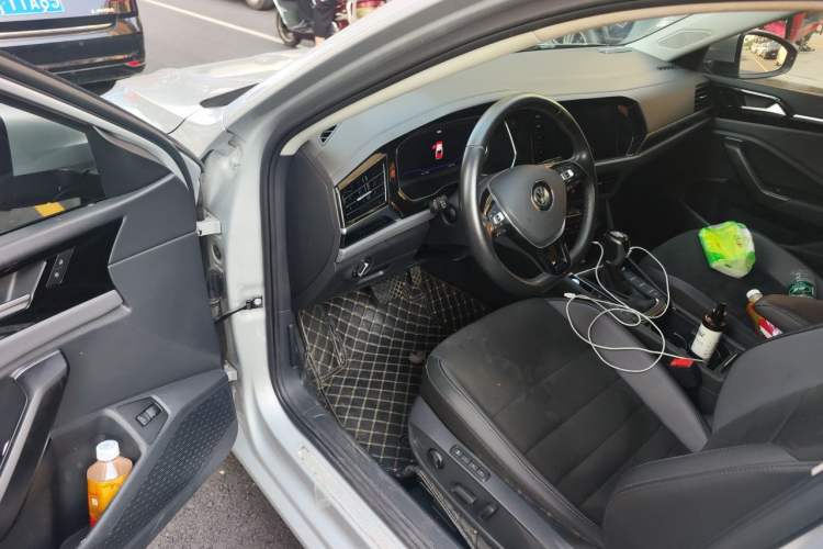 Used Volkswagen Sagitar 2021 280TSI DSG Luxury Smart Connectivity Edition Driver Seat