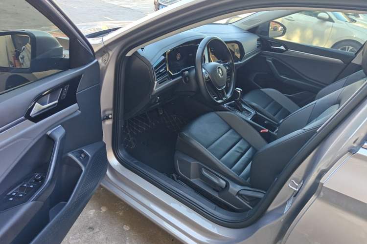 Used Volkswagen Sagitar 2021 280TSI DSG Comfort Connect Edition Driver Seat