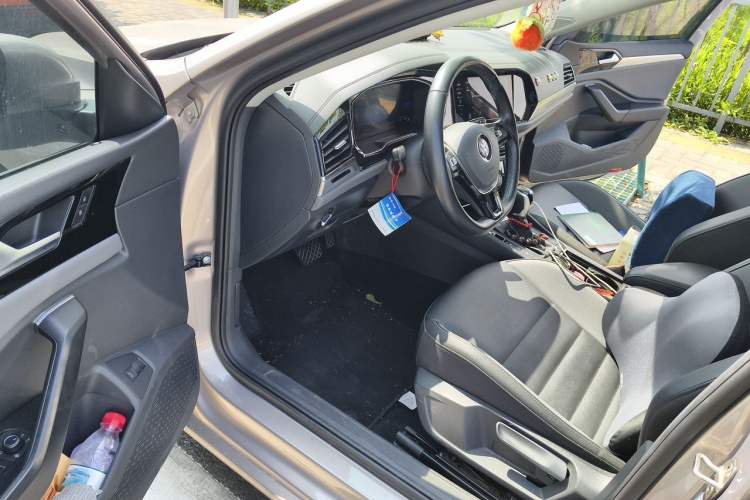 Used Volkswagen Sagitar 2021 280TSI DSG Excellence Edition Driver Seat