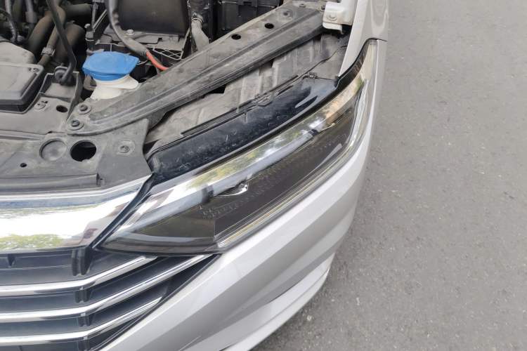 Used Volkswagen Sagitar 2021 280TSI DSG Comfort Connect Edition Engine Bay Left