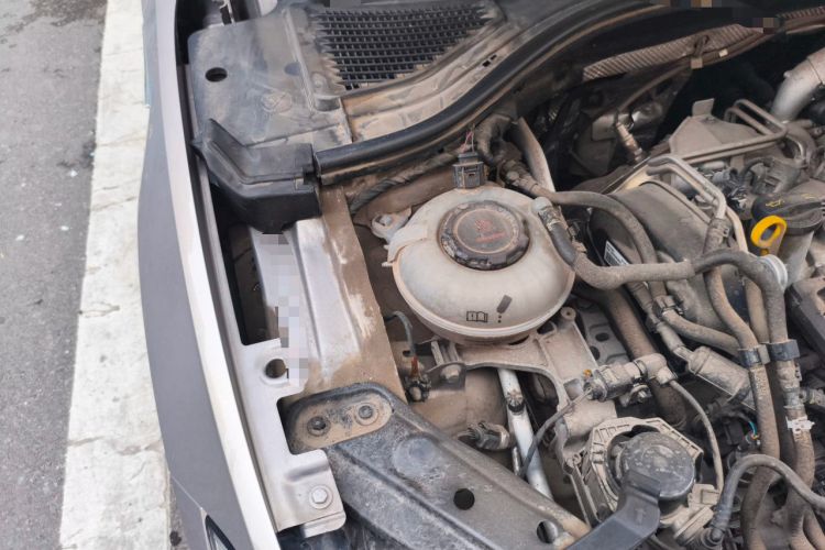 Used Volkswagen Sagitar 2021 280TSI DSG Excellence Edition Engine Bay Right