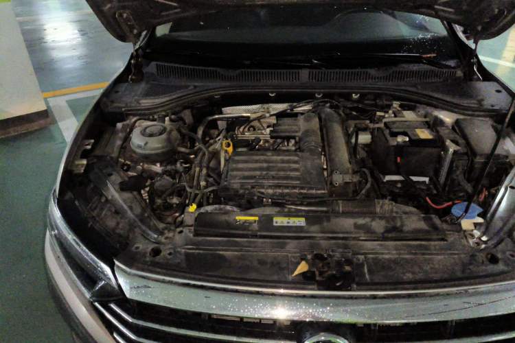 Used Volkswagen Sagitar 2021 280TSI DSG Excellence Edition Engine Bay Right