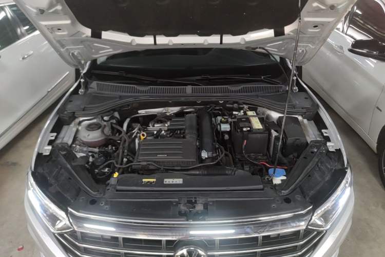Used Volkswagen Sagitar 2021 280TSI DSG Luxury Smart Connectivity Edition Engine Bay