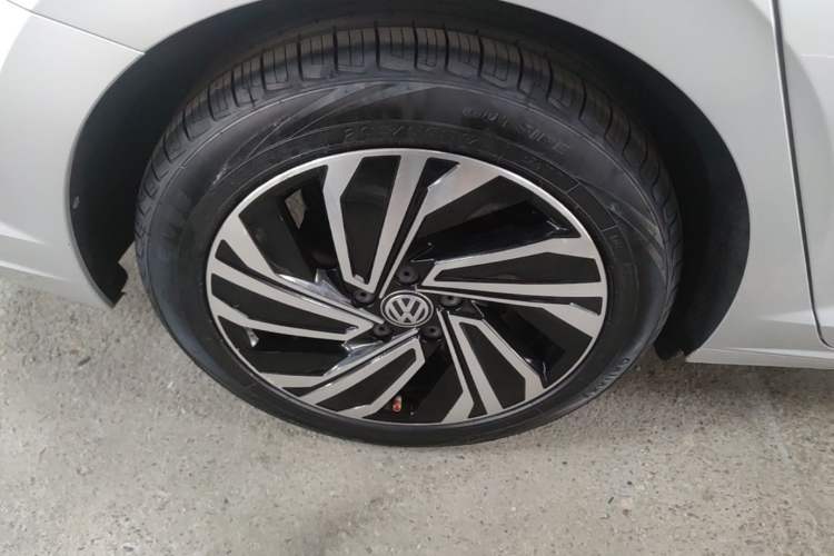Used Volkswagen Sagitar 2021 280TSI DSG Luxury Smart Connectivity Edition Exterior 5