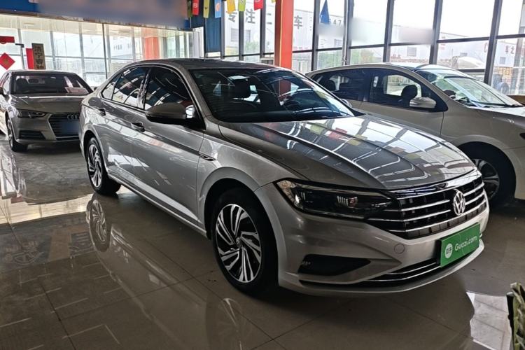 Used Volkswagen Sagitar 2021 280TSI DSG Excellence Edition Front Right 45 Deg