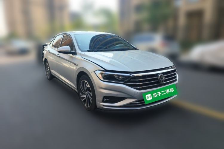 Used Volkswagen Sagitar 2021 280TSI DSG Luxury Smart Connectivity Edition Front Right 45 Deg