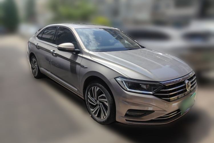Used Volkswagen Sagitar 2021 200TSI DSG Excellence Edition Front Right 45 Deg