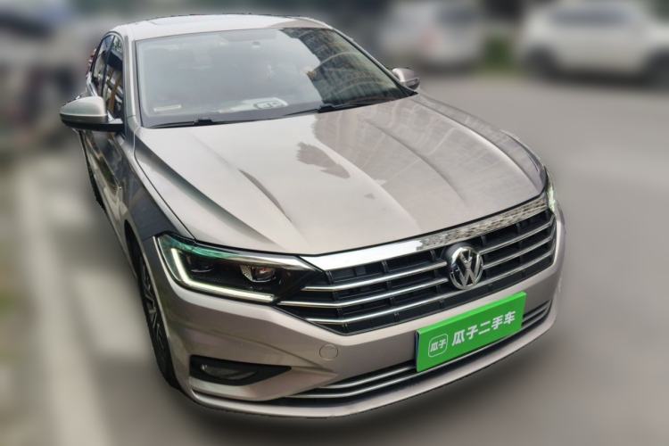 Used Volkswagen Sagitar 2021 280TSI DSG Comfort Connect Edition Front Right 45 Deg