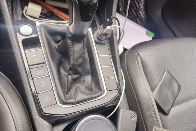 Used Volkswagen Sagitar 2021 280TSI DSG Comfort Connect Edition Gear Lever