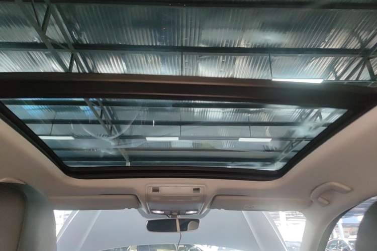 Used Volkswagen Sagitar 2021 280TSI DSG Luxury Smart Connectivity Edition Headliner