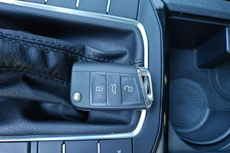 Used Volkswagen Sagitar 2021 280TSI DSG Comfort Connect Edition Interior 1
