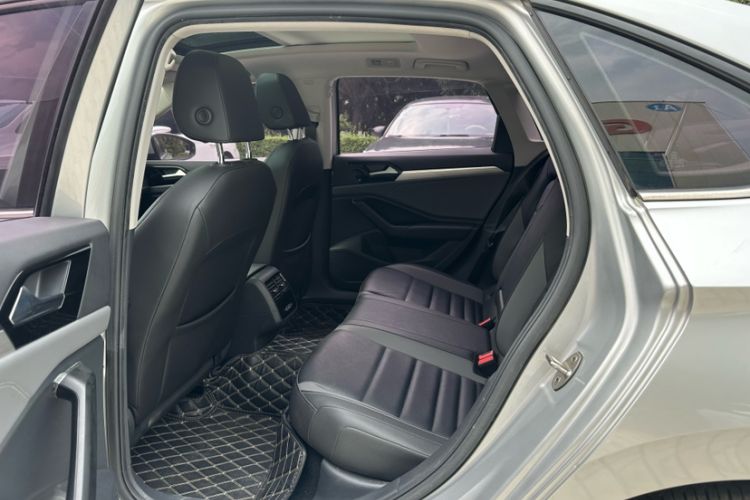 Used Volkswagen Sagitar 2021 280TSI DSG Comfort Connect Edition Interior 4