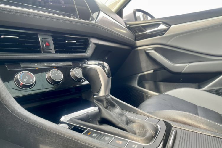 Used Volkswagen Sagitar 2021 280TSI DSG Comfort Connect Edition Interior 4
