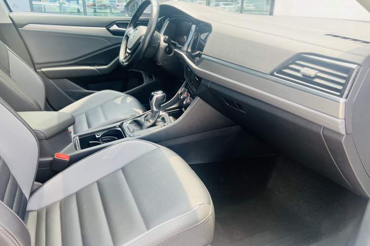 Used Volkswagen Sagitar 2021 280TSI DSG Comfort Connect Edition Interior 5