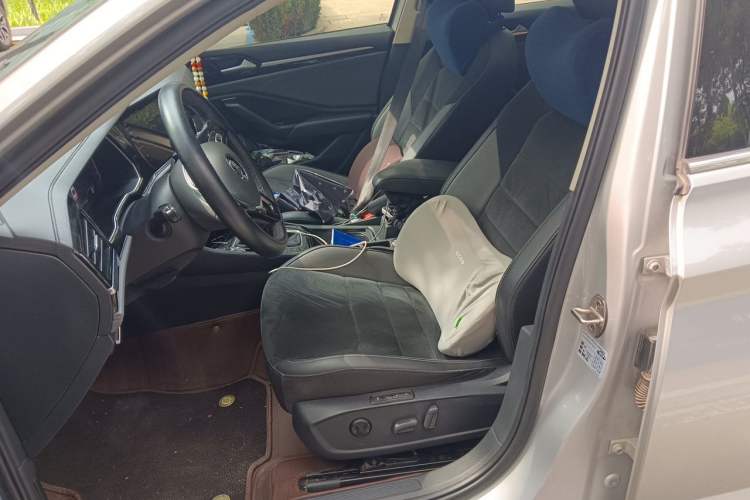 Used Volkswagen Sagitar 2021 280TSI DSG Luxury Smart Connectivity Edition Left Front Seat