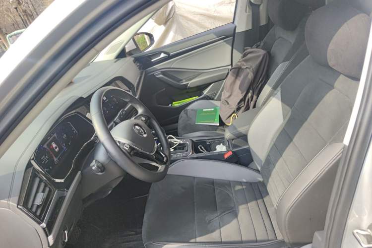 Used Volkswagen Sagitar 2021 280TSI DSG Excellence Edition Left Front Seat