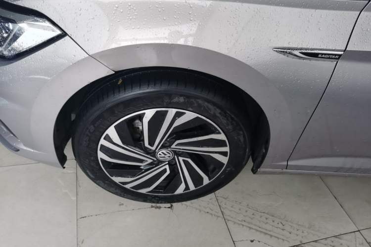Used Volkswagen Sagitar 2021 280TSI DSG Excellence Edition Left Front Wheel Hub