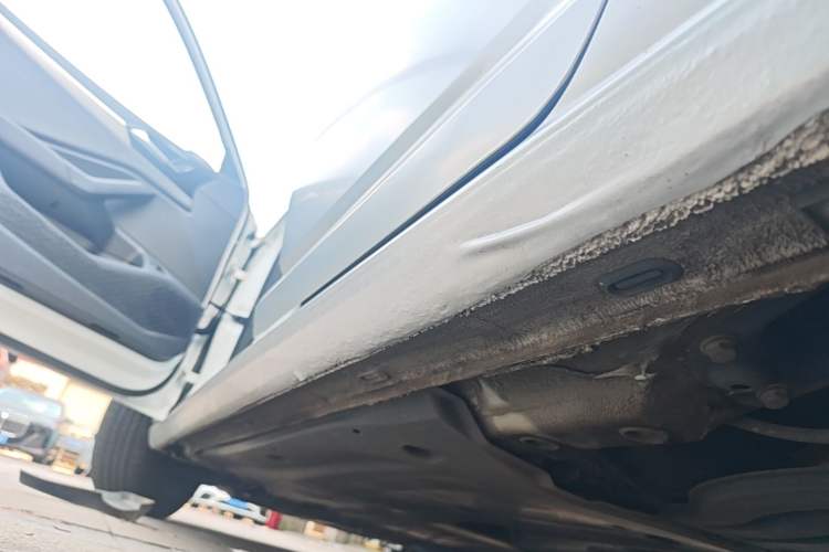 Used Volkswagen Sagitar 2021 200TSI DSG Excellence Edition Left Side Sill