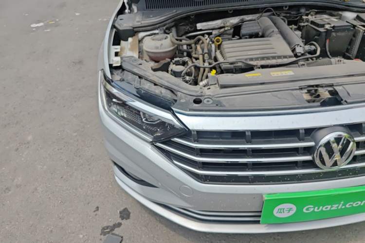 Used Volkswagen Sagitar 2021 280TSI DSG Comfort Connect Edition Right Front Headlight