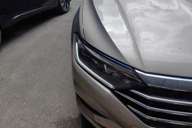 Used Volkswagen Sagitar 2021 200TSI DSG Excellence Edition Right Front Headlight