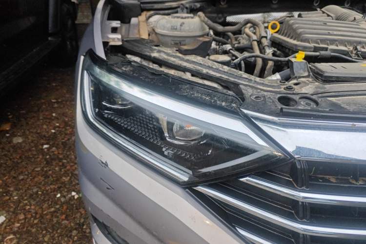 Used Volkswagen Sagitar 2021 280TSI DSG Excellence Edition Right Front Headlight