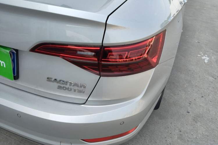 Used Volkswagen Sagitar 2021 200TSI DSG Comfort Connect Edition Right Rear Taillight