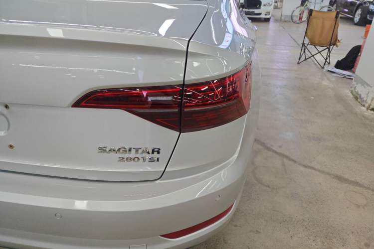 Used Volkswagen Sagitar 2021 280TSI DSG Comfort Connect Edition Right Rear Taillight