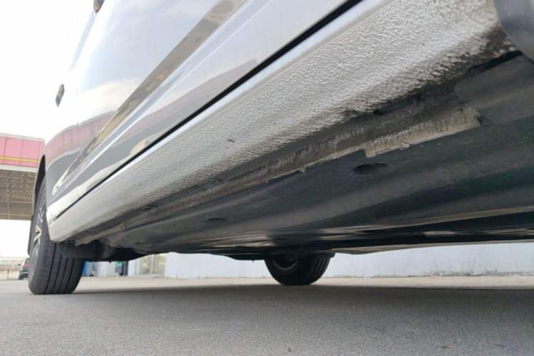 Used Volkswagen Sagitar 2021 200TSI DSG Comfort Connect Edition Right Side Sill