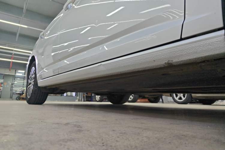 Used Volkswagen Sagitar 2021 280TSI DSG Comfort Connect Edition Right Side Sill