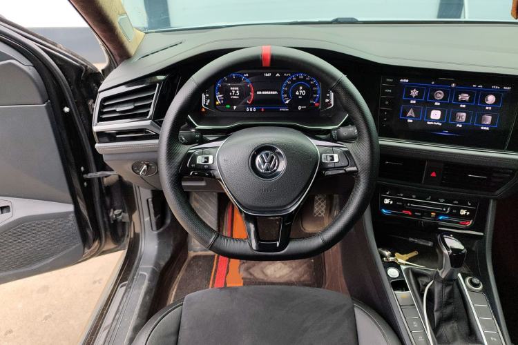Used Volkswagen Sagitar 2021 280TSI DSG Luxury Smart Connectivity Edition Steering Wheel