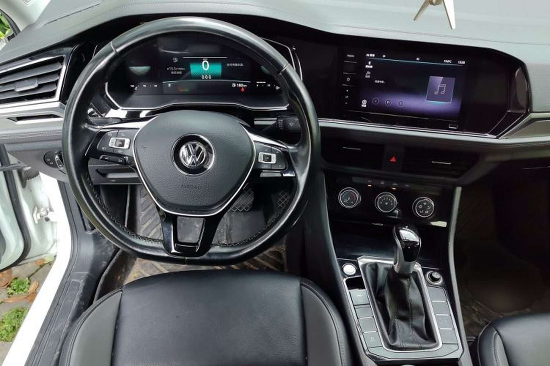 Used Volkswagen Sagitar 2021 280TSI DSG Comfort Connect Edition Steering Wheel