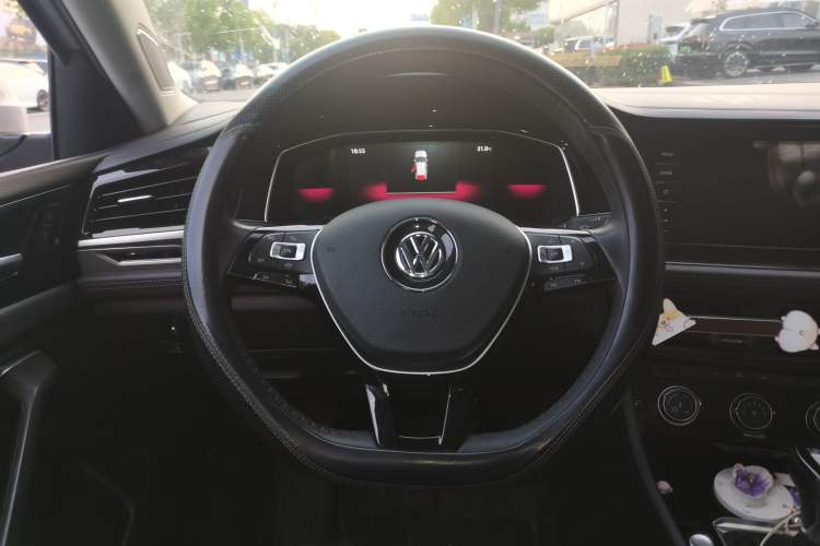 Used Volkswagen Sagitar 2021 280TSI DSG Comfort Connect Edition Steering Wheel