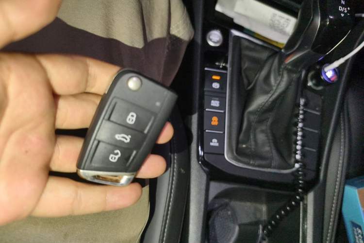 Used Volkswagen Sagitar 2021 280TSI DSG Comfort Connect Edition Vehicle Key