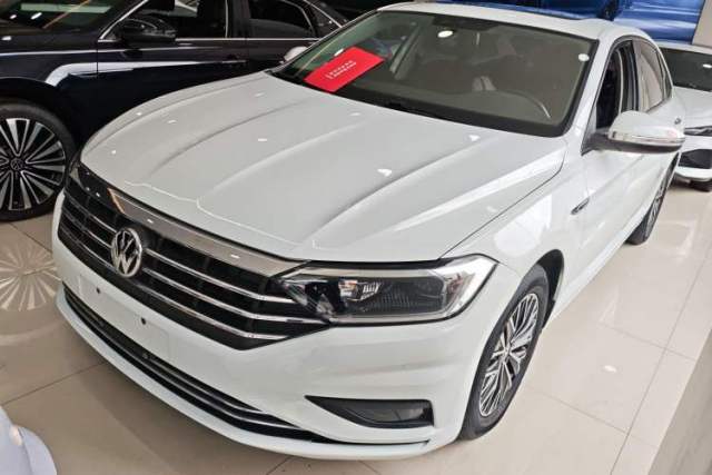 Używany Volkswagen Sagitar 2021 280TSI DSG Comfort Connect Edition