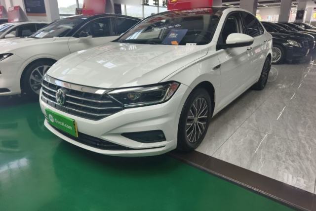 Ojetý Volkswagen Sagitar 2021 280TSI DSG Comfort Connect Edition