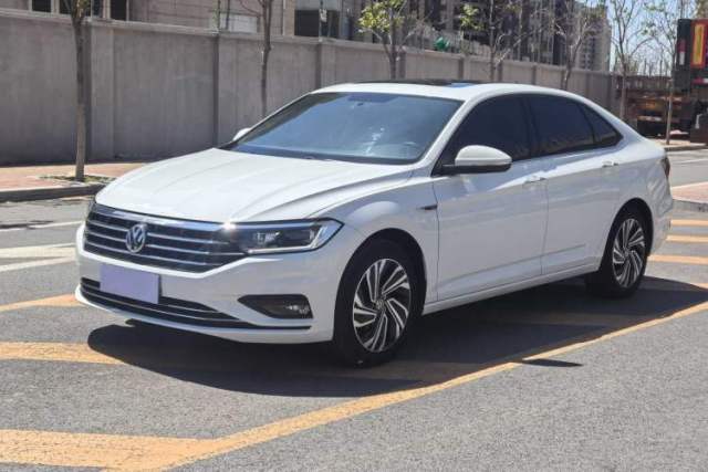 Ojetý Volkswagen Sagitar 2021 280TSI DSG Excellence Edition
