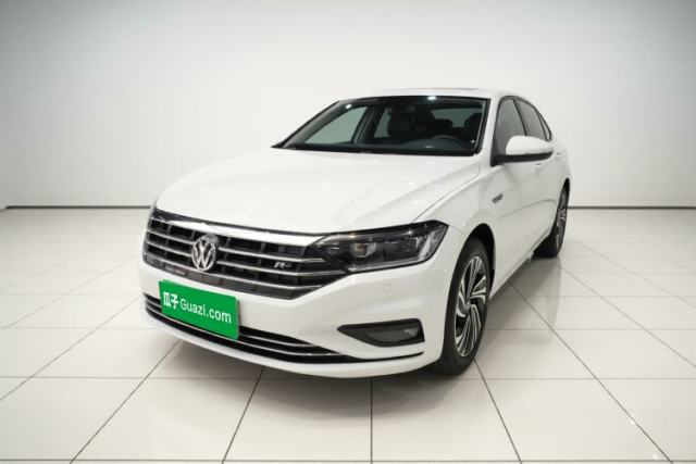 Ojetý Volkswagen Sagitar 2021 280TSI DSG Excellence Edition