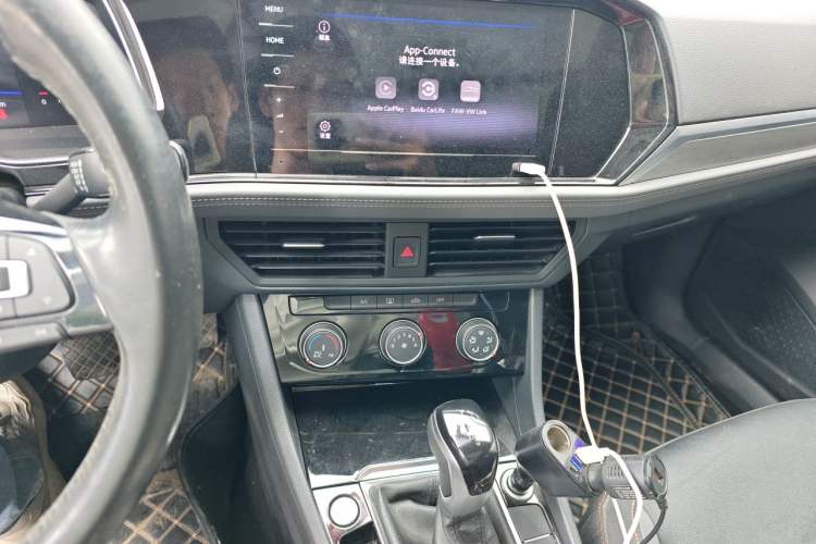 Used Volkswagen Sagitar 2021 280TSI DSG 30th Anniversary Edition Audio And AC Panel