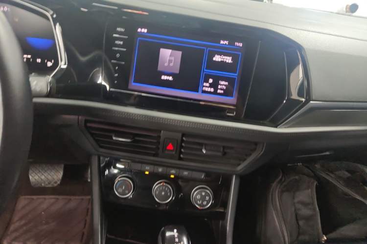 Used Volkswagen Sagitar 2021 280TSI DSG Excellence Edition Audio And AC Panel