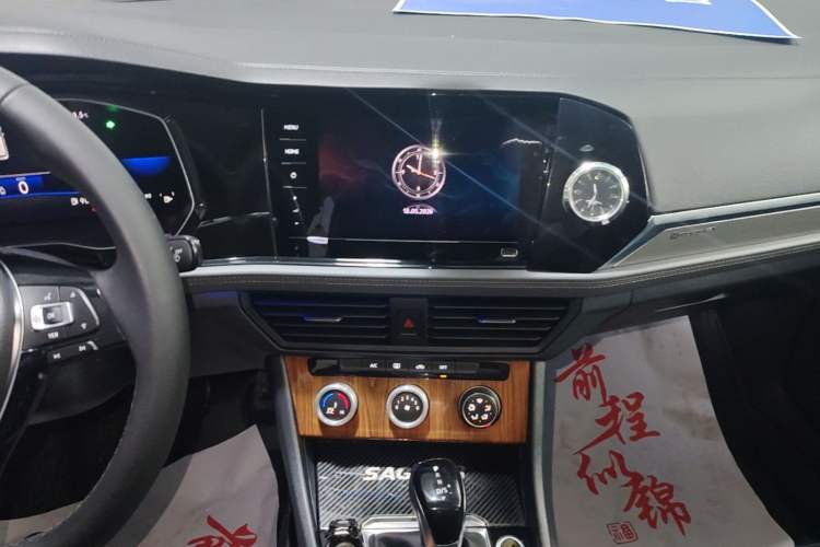 Used Volkswagen Sagitar 2021 280TSI DSG 30th Anniversary Edition Audio And AC Panel