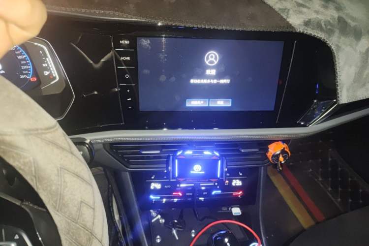 Used Volkswagen Sagitar 2021 280TSI DSG Excellence Edition Audio And AC Panel